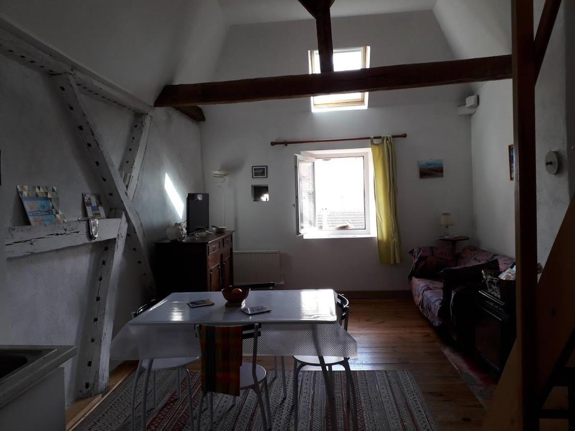 L'Atelier Du Chapeau Rouge Apartment Souvigny Luaran gambar